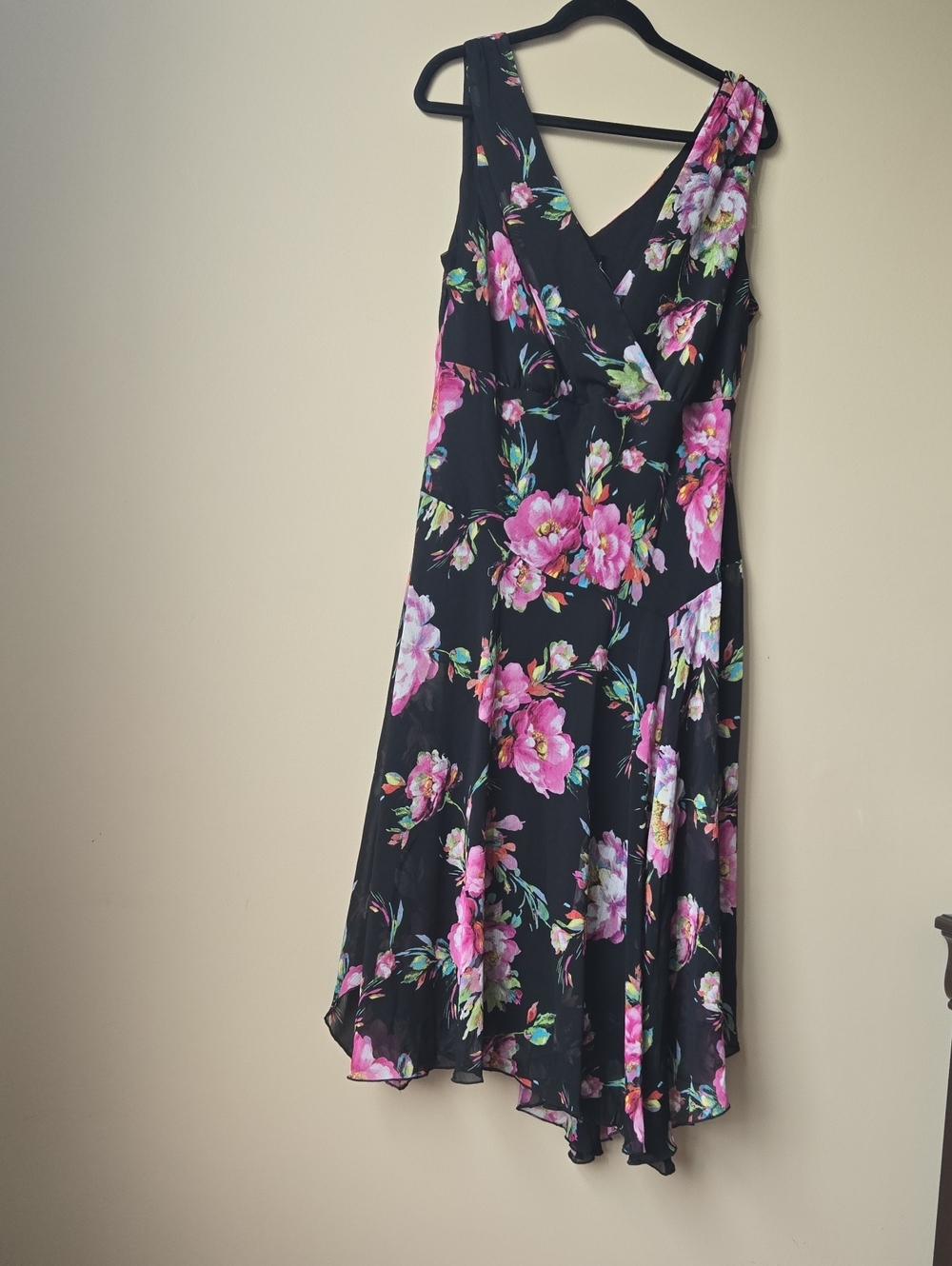 connected apparel Black Asymmetrical Floral Midi Dress with Pink Blooms